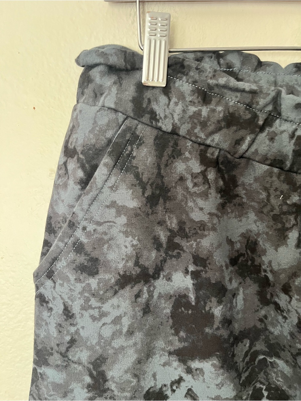 Pact Pull on Daily Twill French Terry Tie-Dye Cropped Wide-Leg Lounge Pants Sz S - Picture 5 of 7